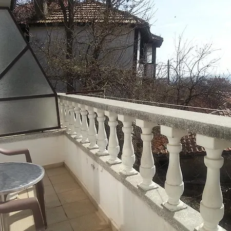 Emi Casa de hóspedes Balchik