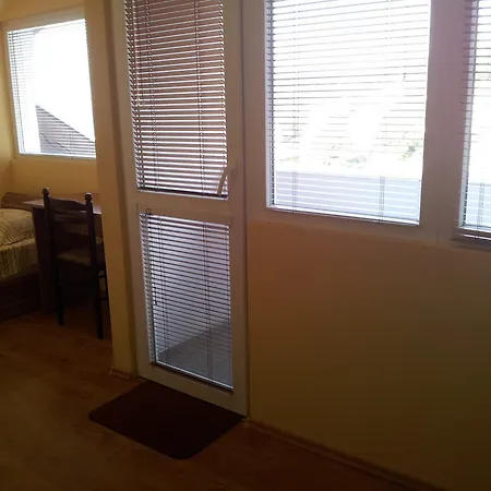 Гостевой дом Emi 2*