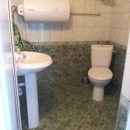 Casa de hóspedes Emi 2*